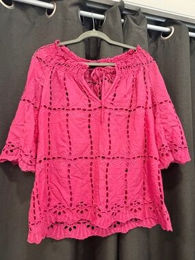 INC International Concepts Petite Eyelet Peasant Top size small 100% cotton